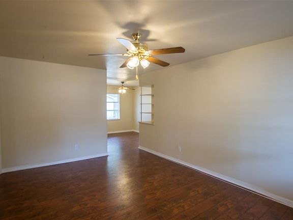 4th image of 1742 Glen Key St