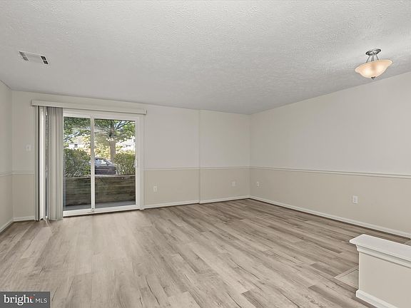 3rd image of 807 Stratford Way Unit 1300D