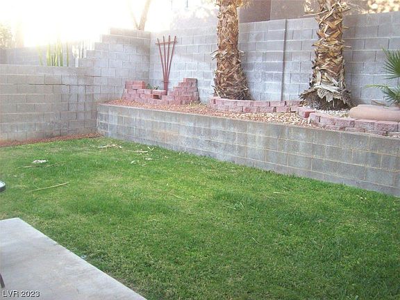 2nd image of 1457 Bellglen Dr
