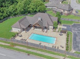 245 Cherokee Cir, Oakland, TN 38060
