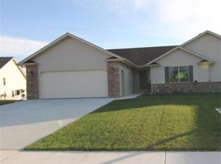 201 Prairie Meadow Dr, Blue Grass, IA 52726