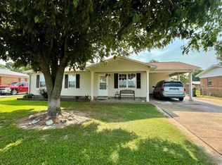 402 NW Randolph St, Hoxie, AR 72433