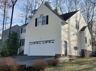 4607 Oak Hollow Rd, Chester, VA 23831