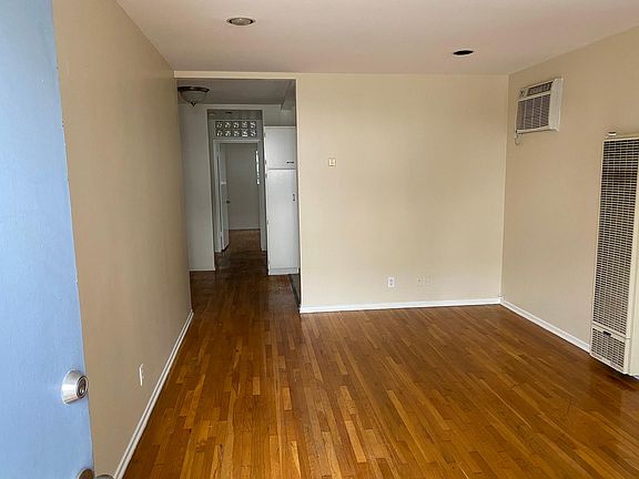 3rd image of 11504 Nebraska Ave APT 101