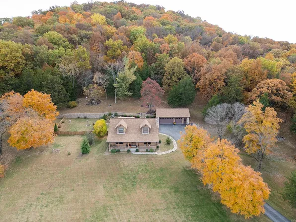 17422 Walnut Crst, Marthasville, MO 63357