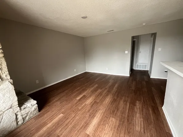 817 Bracewood Cir APT B, San Marcos, TX 78666
