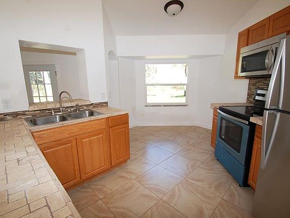 5th image of 3215 Myrica St