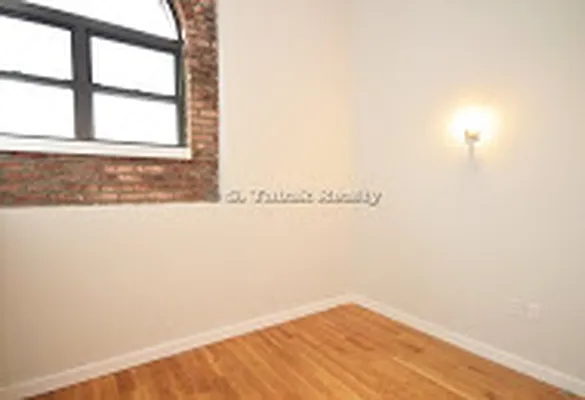 Rented by Steven C Bohbot, LREB | media 20