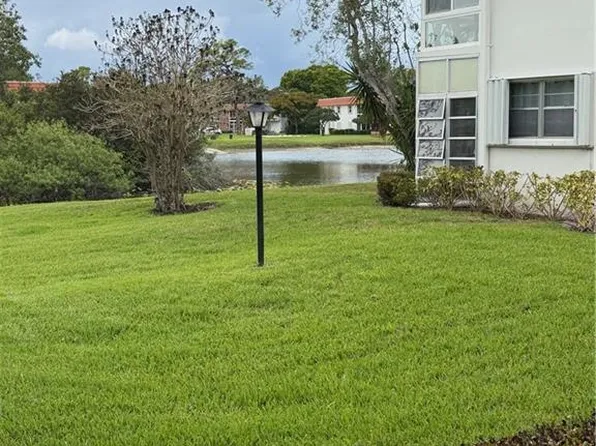 1225 NW 21st St, Stuart, FL