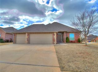 1200 Torrey Pines Rd, Norman, OK 73072