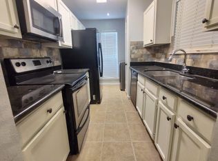 2121 Hepburn St APT 901, Houston, TX 77054