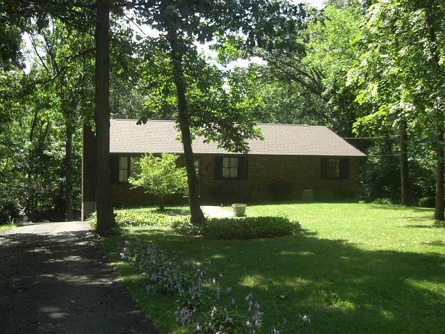 1st image of 3075 Potawamie Dr