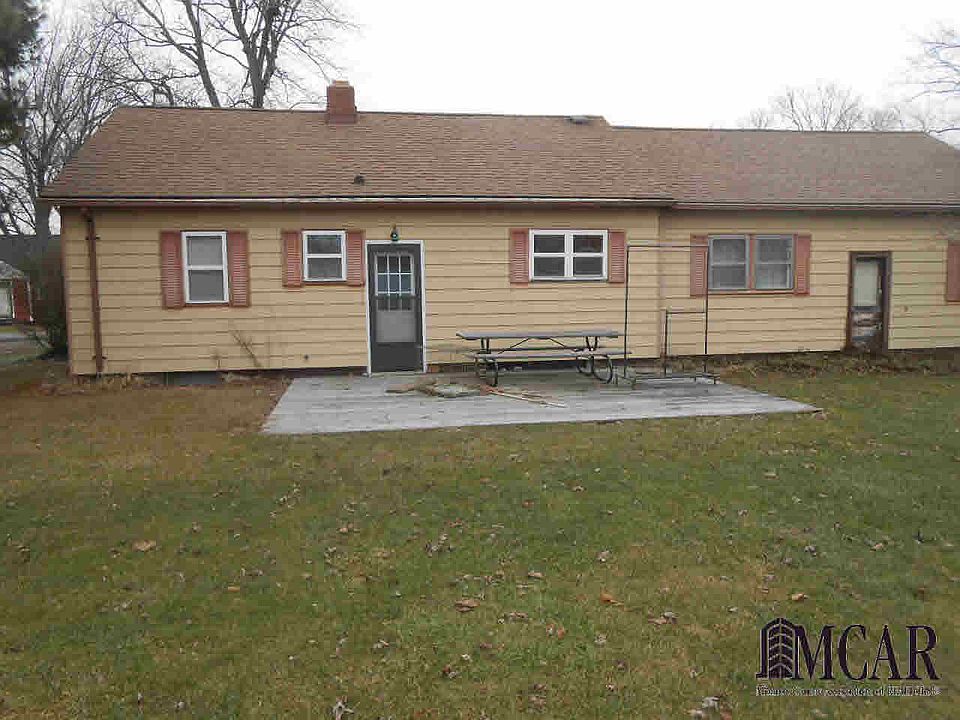 1st image of 325 Eastwood Ct