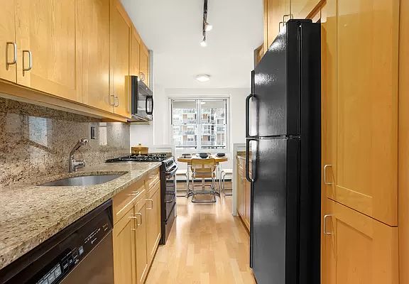 3rd image of 303 W 66th St APT 14AW