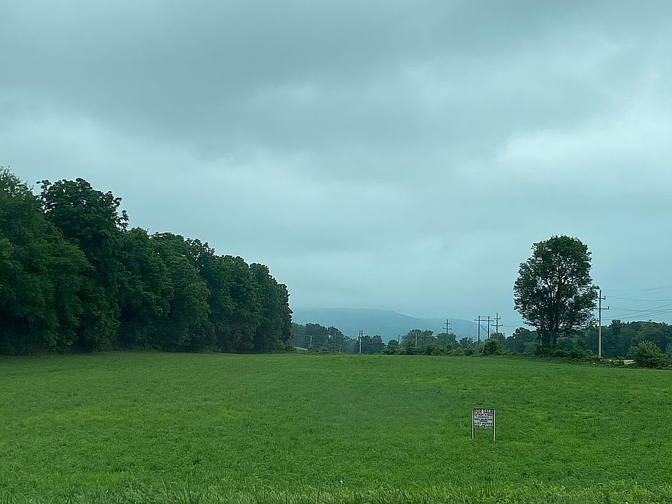 2nd image of 950 Brass Castle Rd
