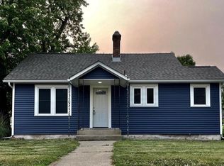 332 Michigan St, Porter, IN 46304