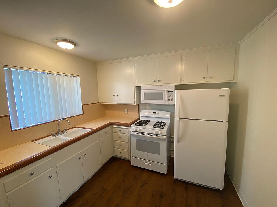 1st image of 1050 N Cuyamaca St #D