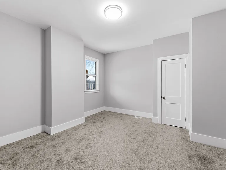 1930 Coltman Rd #2 — Photo 15