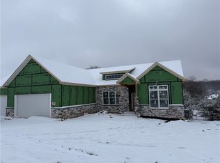 136 Huckleberry Rd, Indiana, PA 15701