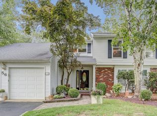 56 Alexandria Dr, Manalapan, NJ