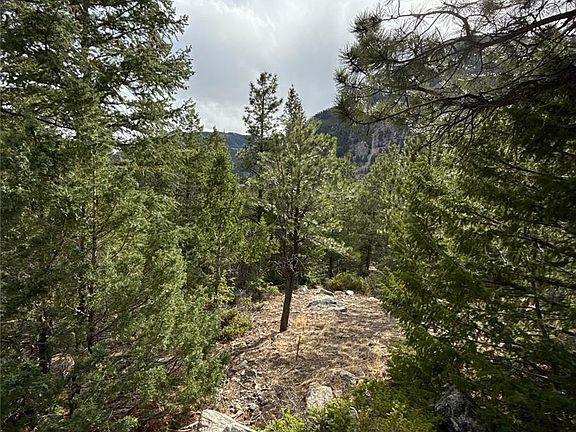 2nd image of 112 Skyline Road
