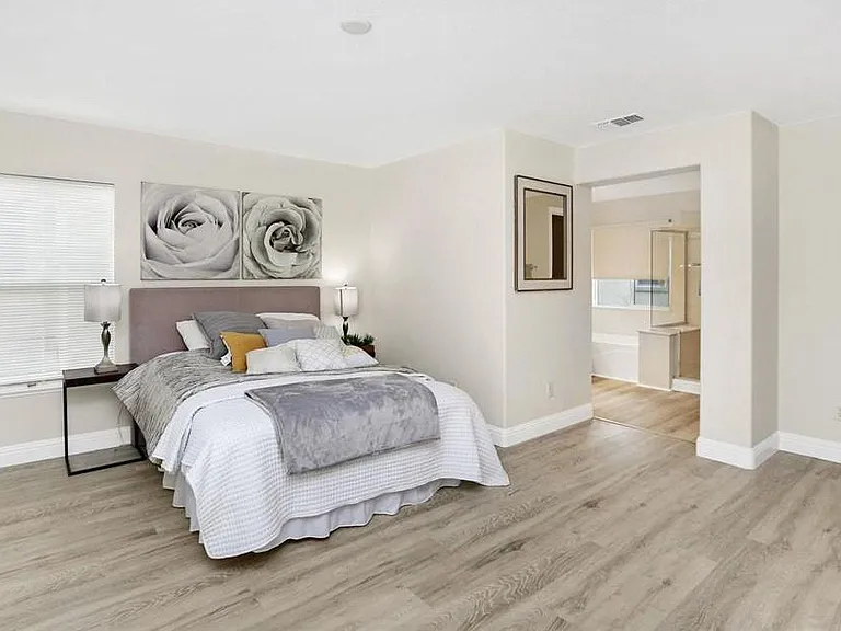 17101 Pacific Oak Ln — Photo 10