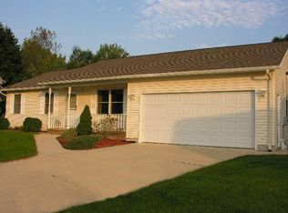740 Howard Ln, Hastings, MI
