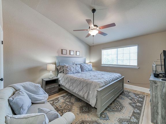 4th image of 8153 N Cedar Ave APT 203