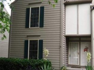 3422 SW Arrowhead Rd, Topeka, KS 66614