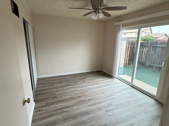 5th image of 1260 E Washington Ave #7