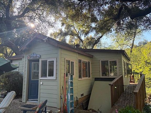 2nd image of 15667 Ojai Rd