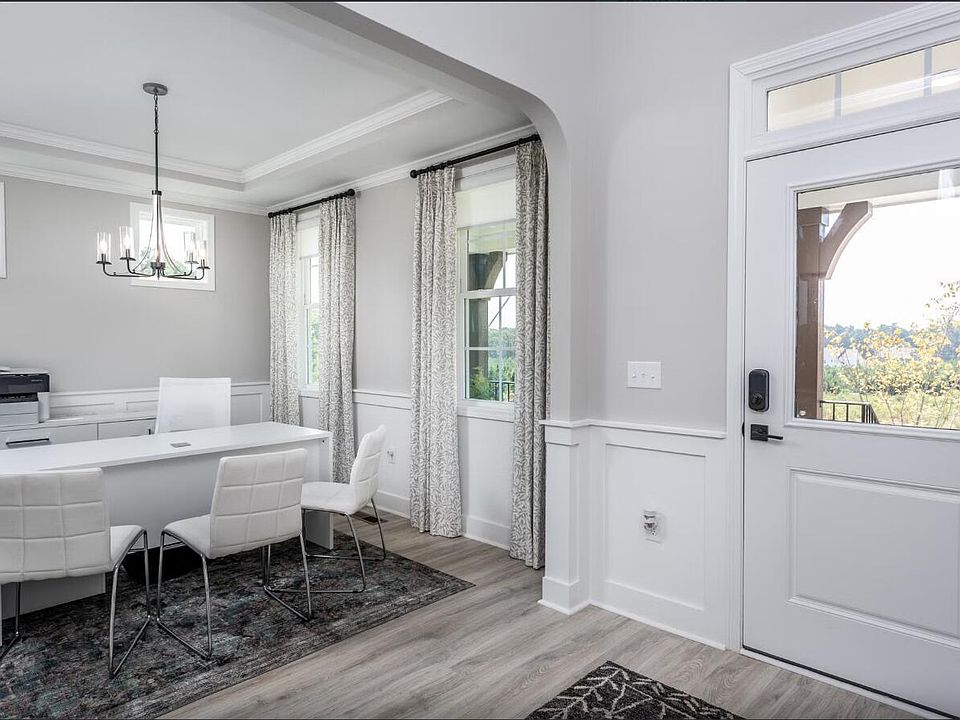2nd image of 368 Brindle Dr