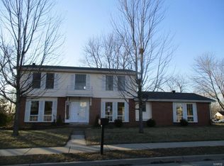 1801 Thoele Rd, Saint Peters, MO 63376