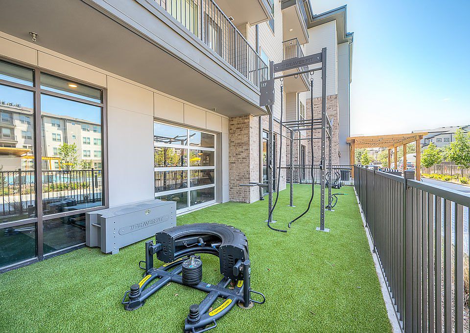 exterior space with a lawn