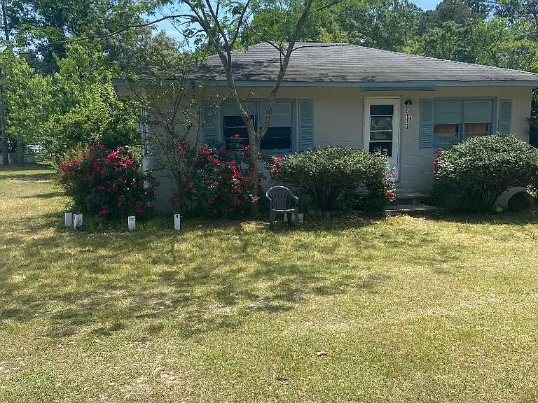 5113A Yadkin Rd #A — Photo 1