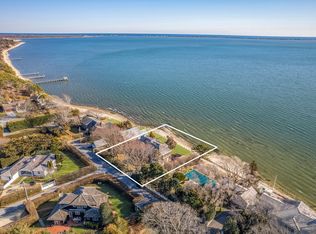 8 Bay Rd, Southampton, NY 11968