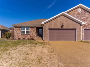 9904 Arbor Lake Dr, Newburgh, IN