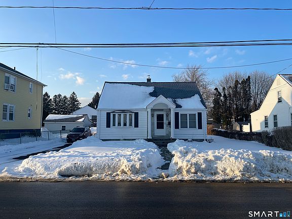 2nd image of 52 Bennett Avenue