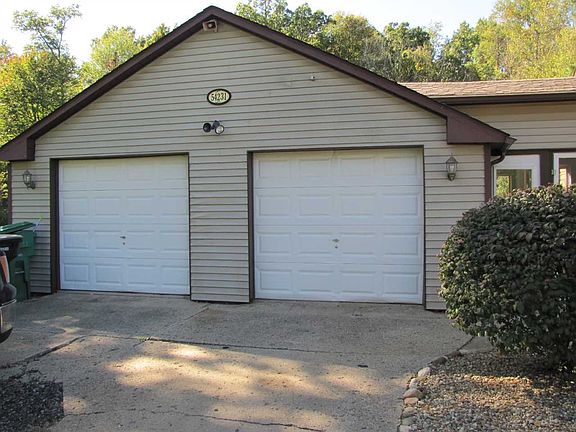 5th image of 26608 Evans Dr