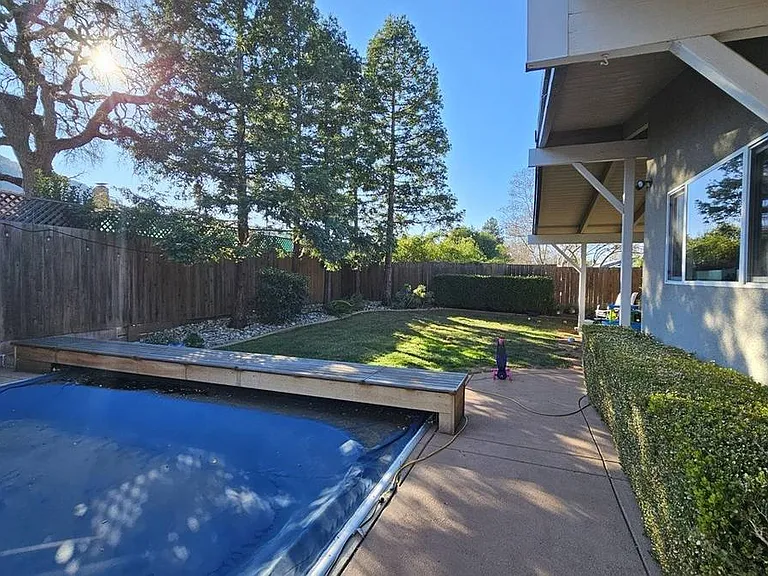 5830 Del Trigo Ln — Photo 2