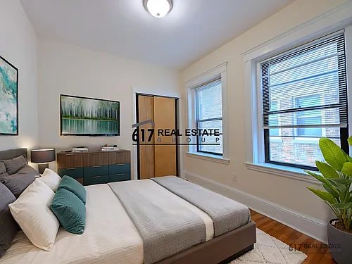 1315-208 Commonwealth Ave Photo 1