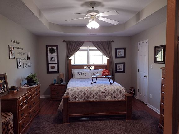 5th image of 4554 Country Glen Cir
