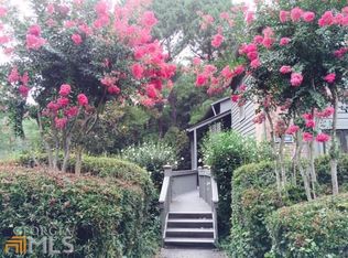 1504 Tuxworth Cir, Decatur, GA 30033