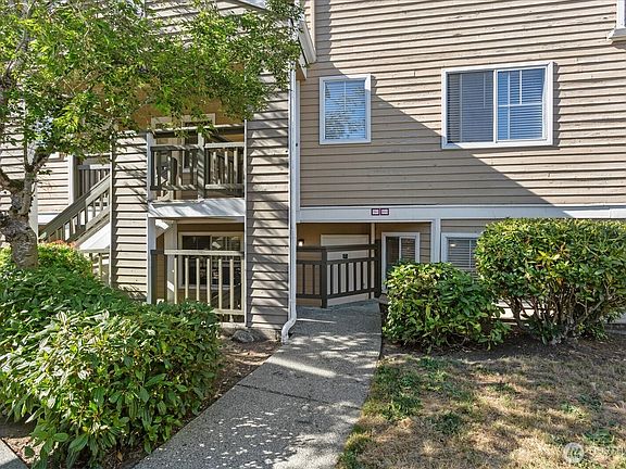 2nd image of 5300 Harbour Pointe Boulevard #309D