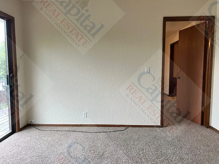 6717 W Britton Rd — Photo 25