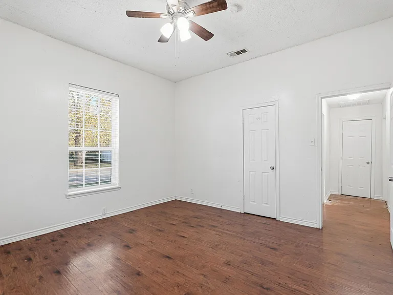 900 W Morgan St — Photo 13