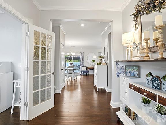 4th image of 4224 Allenby Pl