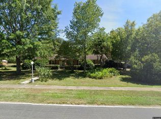 238 S Main St, Due West, SC 29639