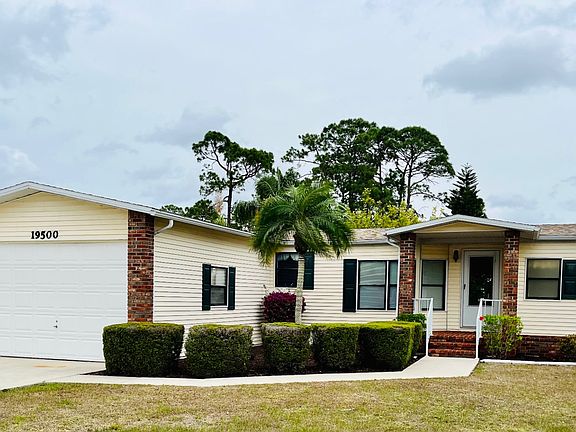 2nd image of 19500 Saddlebrook Ct #49-A