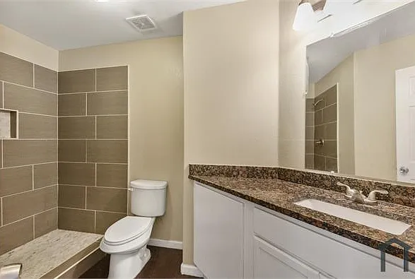 113 Craig St #A — Photo 11